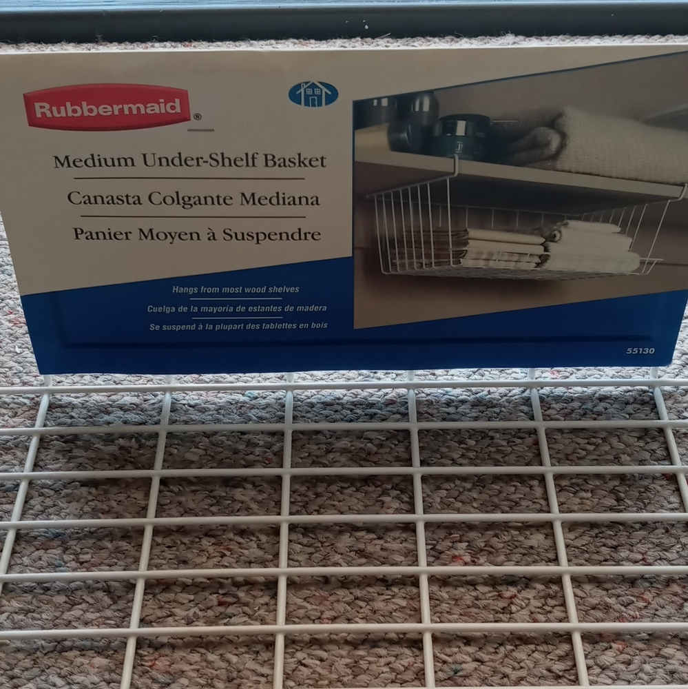 Rubbermaid medium under shelf basket